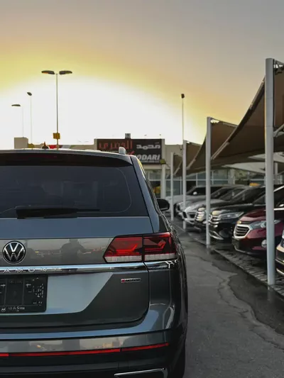 (2022) VOLKSWAGEN TERAMONT //GCC// LOW MILLAGE//ORIGINAL PAINT//EXCELLENT CONDITION//-10
