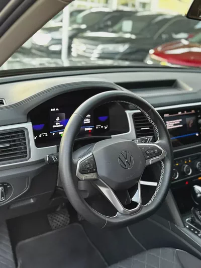 (2022) VOLKSWAGEN TERAMONT //GCC// LOW MILLAGE//ORIGINAL PAINT//EXCELLENT CONDITION//-12