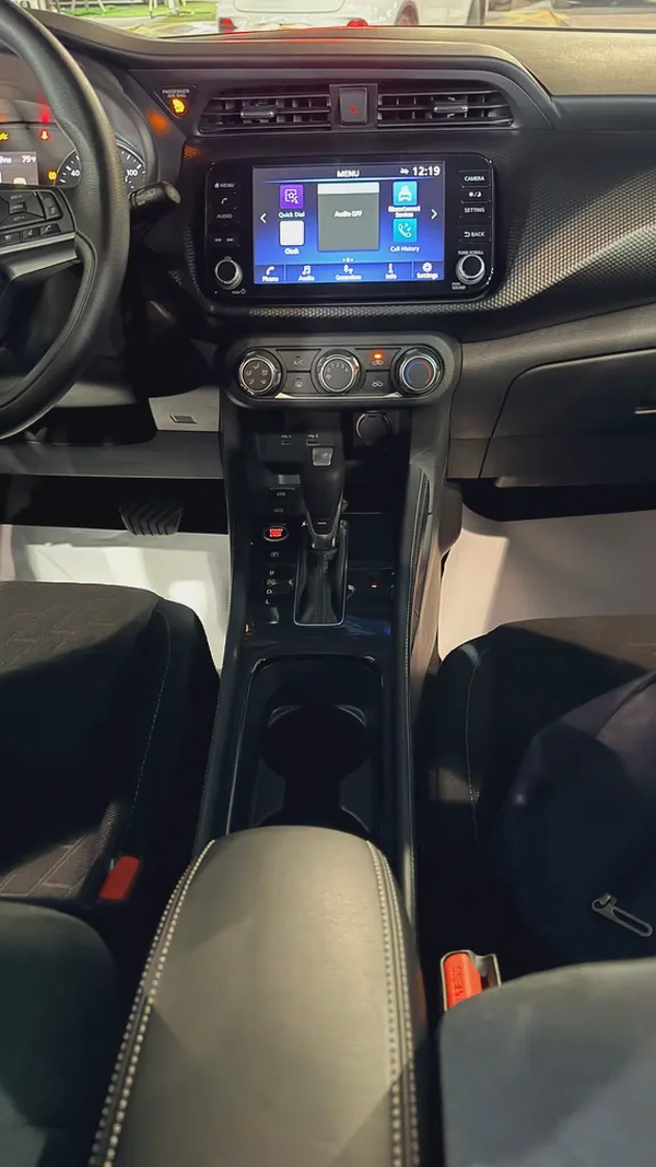 Nissan Kicks SV