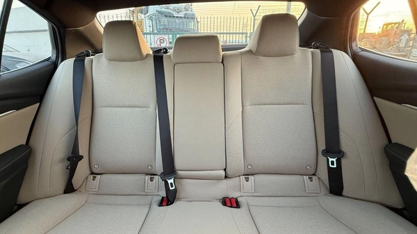 Toyota Camry GLE HEV Toyota Camry HEV LV Hybrid 2.5L  (GCC) - 2025