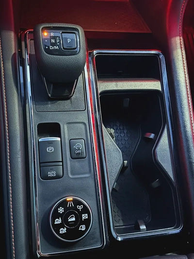 2024 Nissan Pathfinder - American Specs - Brand New-19