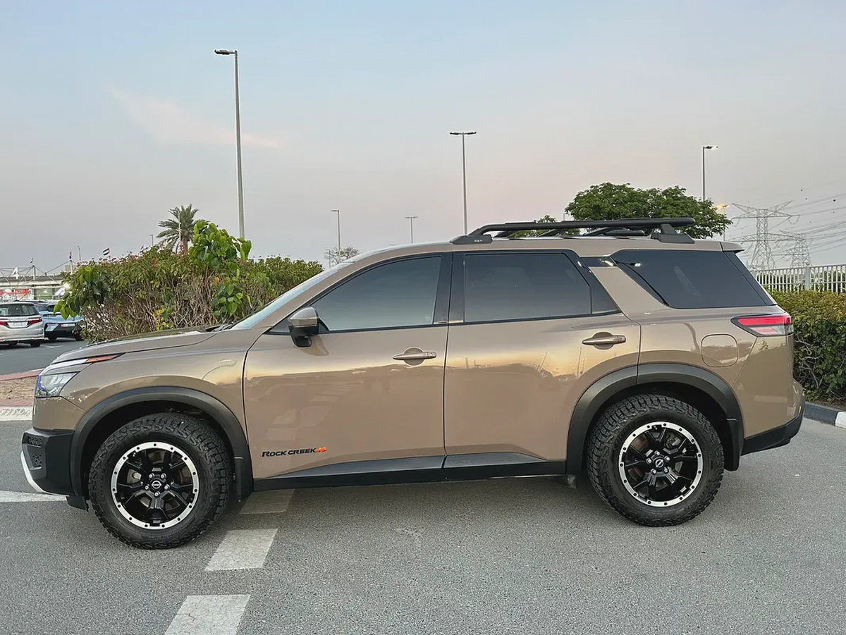 2024 Nissan Pathfinder - American Specs - Brand New-4-4