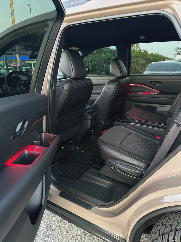 2024 Nissan Pathfinder - American Specs - Brand New