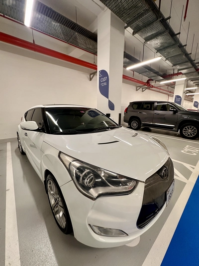 White Hyundai Veloster-0