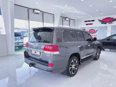 Toyota Land Cruiser 2021 GXR Grand Touring - GCC Specs - Immaculate Condition-9
