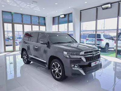 Toyota Land Cruiser 2021 GXR Grand Touring - GCC Specs - Immaculate Condition-2