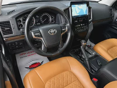 Toyota Land Cruiser 2021 GXR Grand Touring - GCC Specs - Immaculate Condition-5