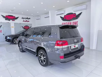 Toyota Land Cruiser 2021 GXR Grand Touring - GCC Specs - Immaculate Condition-7