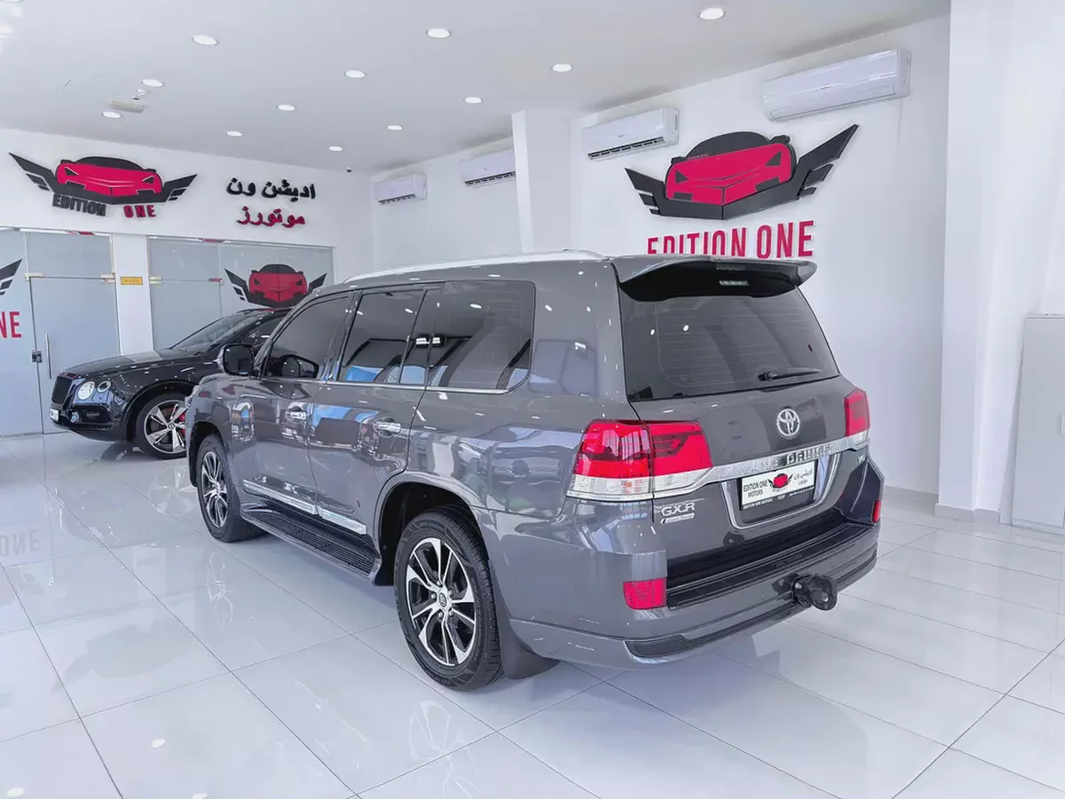 Toyota Land Cruiser 2021 GXR Grand Touring - GCC Specs - Immaculate Condition-7-7