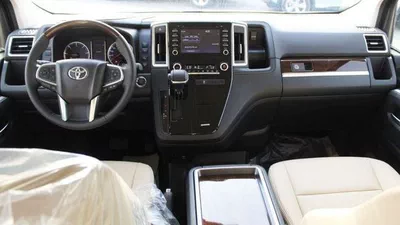 Toyota Granvia PREMIUM TOYOTA GRANVIA 2.8L WAGON 6 SEATS AT WG3-7