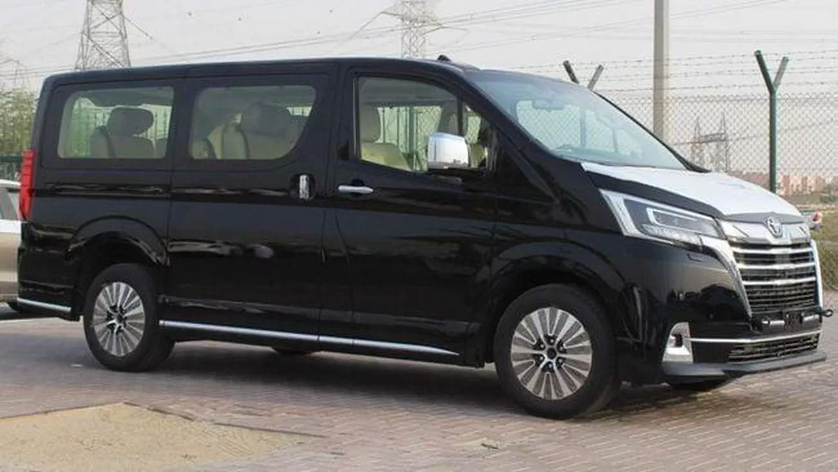 Toyota Granvia PREMIUM TOYOTA GRANVIA 2.8L WAGON 6 SEATS AT WG3-10-10