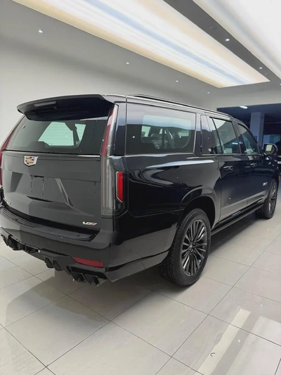 2024 Cadillac Escalade V - GCC Specs - Brand New-4