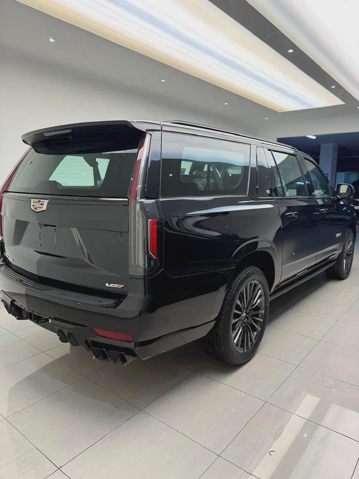 2024 Cadillac Escalade V - GCC Specs - Brand New-4-4
