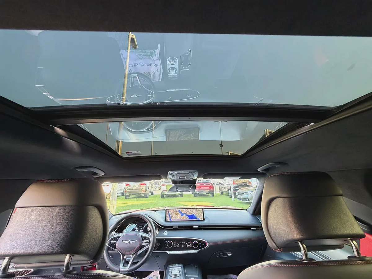 GENESIS GV70–3.5 –GCC—FREE ACCIDENT—ORIGINAL PAINT—FULL OPTION SERVICE HISTORY AGENCY EXCELLENT COND-12-12