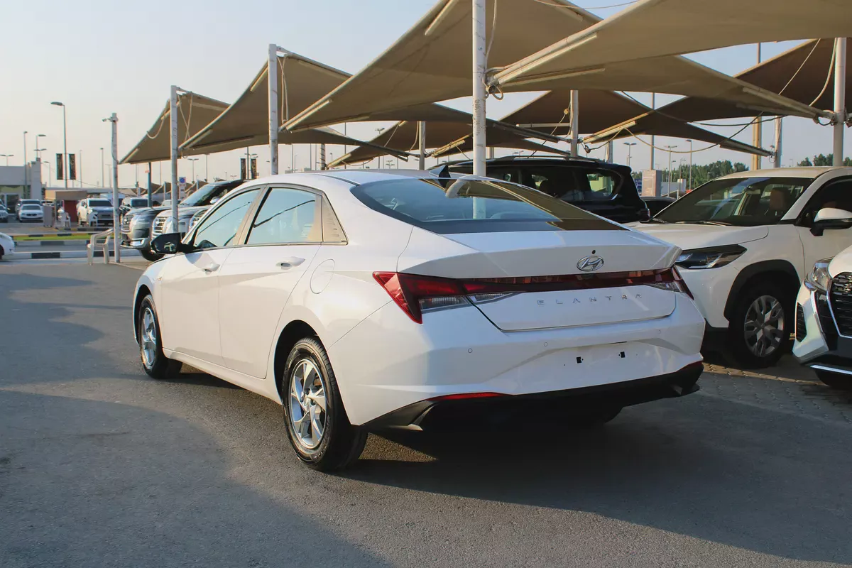 2023 Hyundai Elantra GCC Orginal paint-3-3