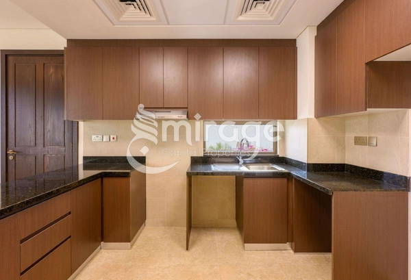 Spacious 4BR Villa | Ideal Community | Cordoba