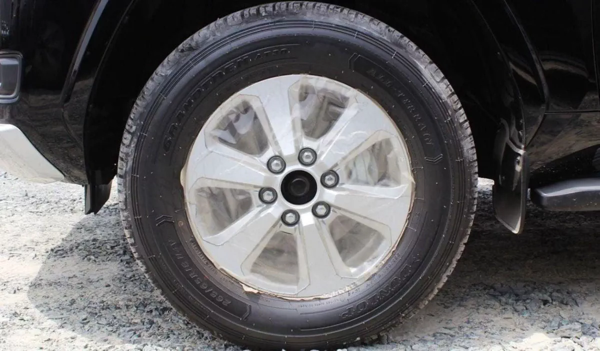 Toyota Land Cruiser GXR LAND CRUISER GXR 4.0L V6 PETROL-16-0