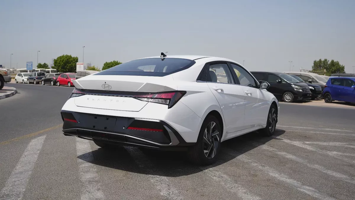 2025 HYUNDAI ELANTRA 1.5L CHINESE SPECS BRAND NEW-5-5