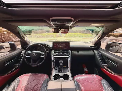 Toyota Land Cruiser 3.5L VXR 2022 GCC Specs Very Good Condition-11
