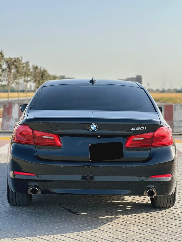 AED 1252 EMI AT 20% DP I 2018 GCC EXCELLENT CONDITION I BMW 520i – Premium Comfort Style