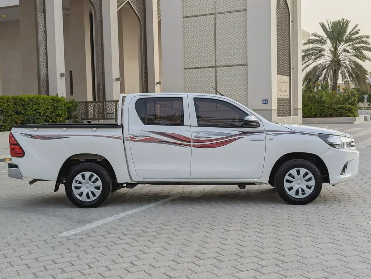 Toyota Hilux Double Cab 4X2 GCC Premium Condition Clean Inside Out With Low KM