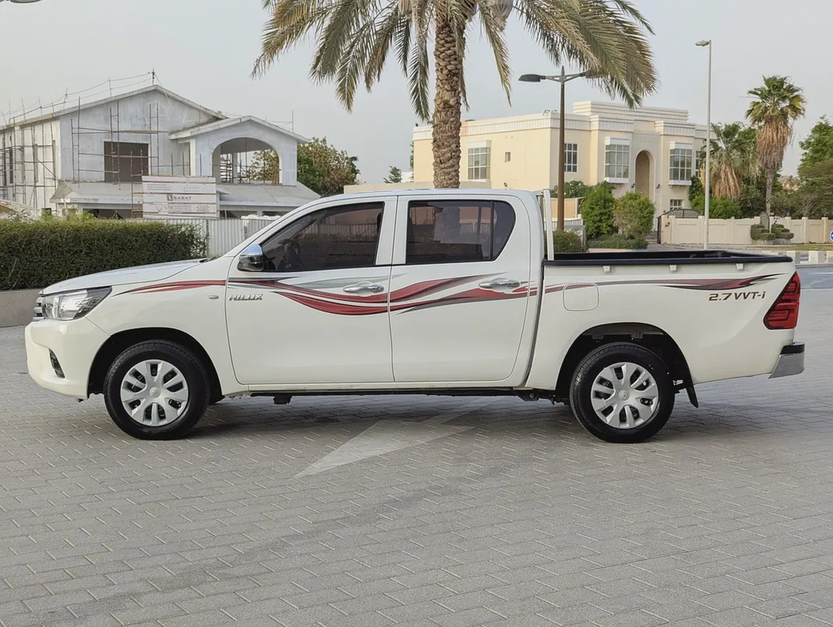 Toyota Hilux Double Cab 4X2 GCC Premium Condition Clean Inside Out With Low KM