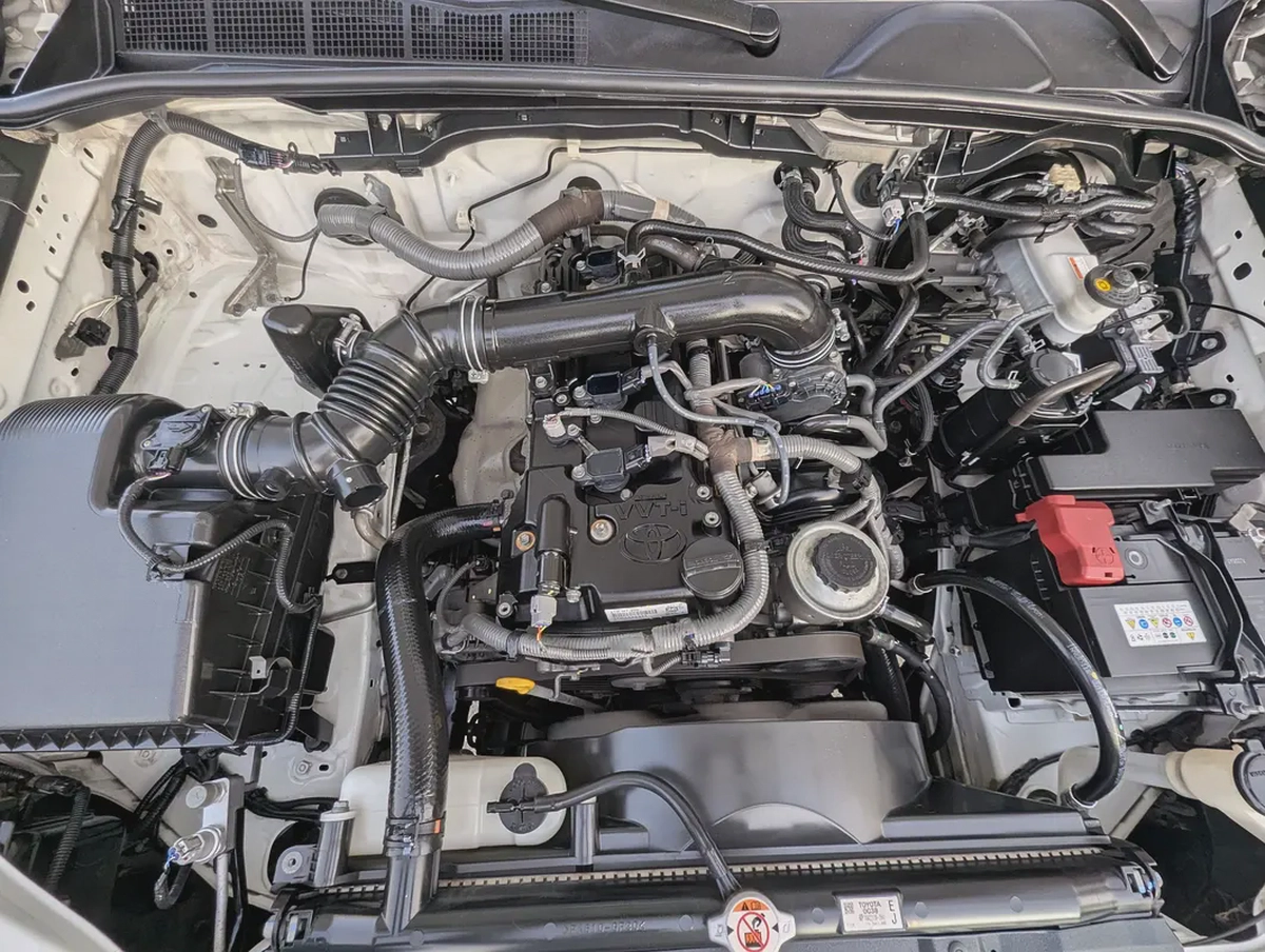 Toyota Hilux Double Cab 4X2 GCC Premium Condition Clean Inside Out With Low KM