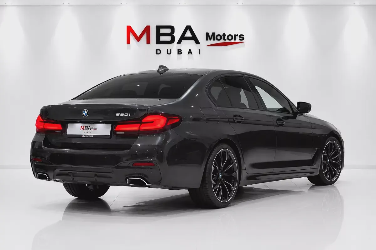 BMW 5-Series 520i M Sport 2022 - 67,000 kms-1-1