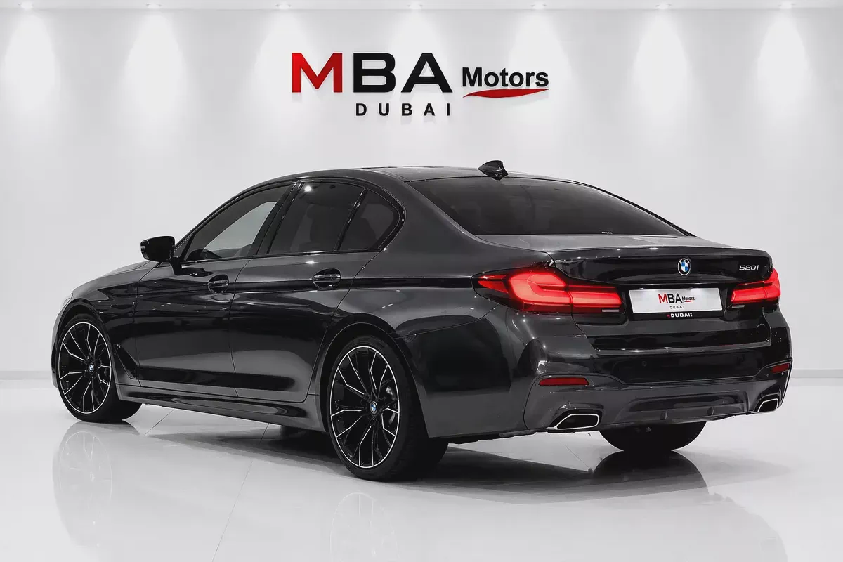 BMW 5-Series 520i M Sport 2022 - 67,000 kms-2-2