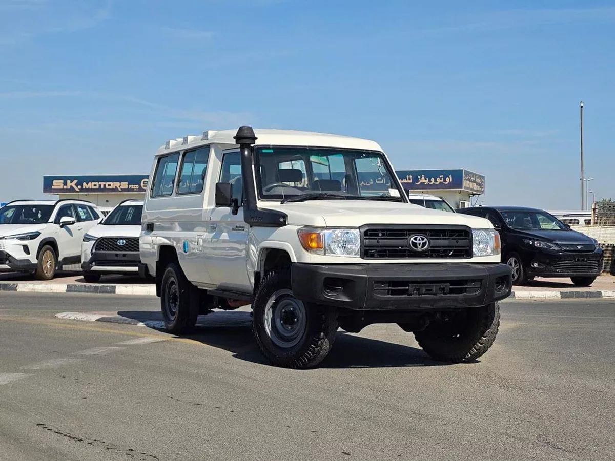 Toyota Land Cruiser 70 LC76 STD LANDCRUISER LC78 / RIGHT HAND DRIVE ONLY FOR EXPORT / 4.2L DIESEL M/T / TROOP CARRIER-2-0
