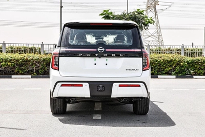 Nissan Patrol 3.5L V6 Turbo LE Titanium | GCC | Al Rusomani Warranty-21