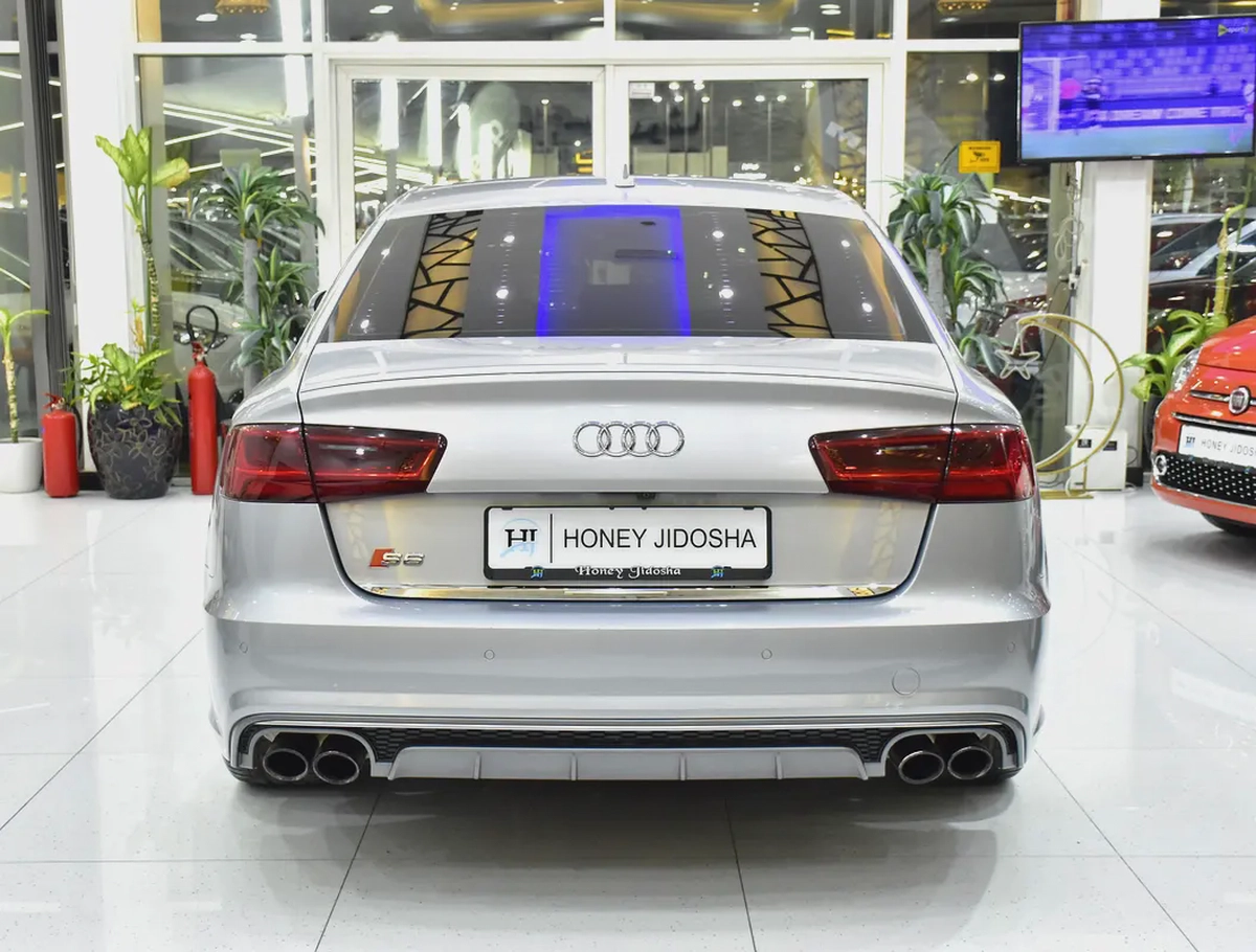 ORIGINAL PAINT ( صبغ وكاله ) Audi S6 V8 TFSi ( 2016 Model ) in Silver Color GCC Specs-4-4