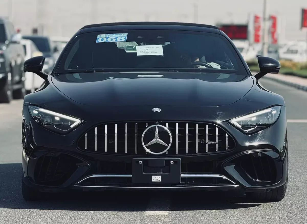 BENZ SL63 AMG - 2024 - 3300KM - LIKE BRAND NEW - FRESH JAPAN IMPORT-1-1