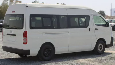 Toyota Hiace DLS - STD ROOF Toyota Hiace 2.5L High Roof Diesel old ship 2024-2