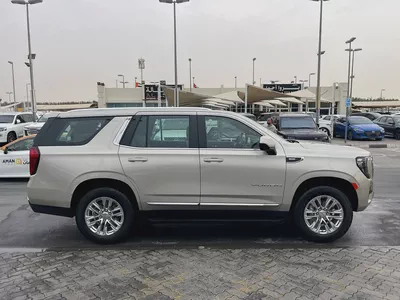 2024 GMC Yukon SLT - GCC Specs - Brand New-6