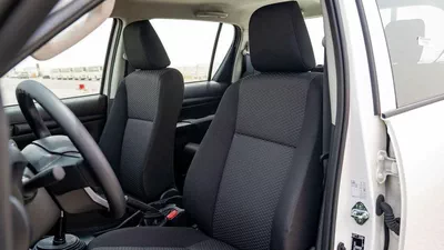Toyota Hilux GL Toyota hilux 2.4L diesel basic option My25-10