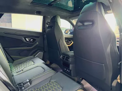 Lamborghini Urus S / 2023 / European Specs / 360 Degree Cameras-11