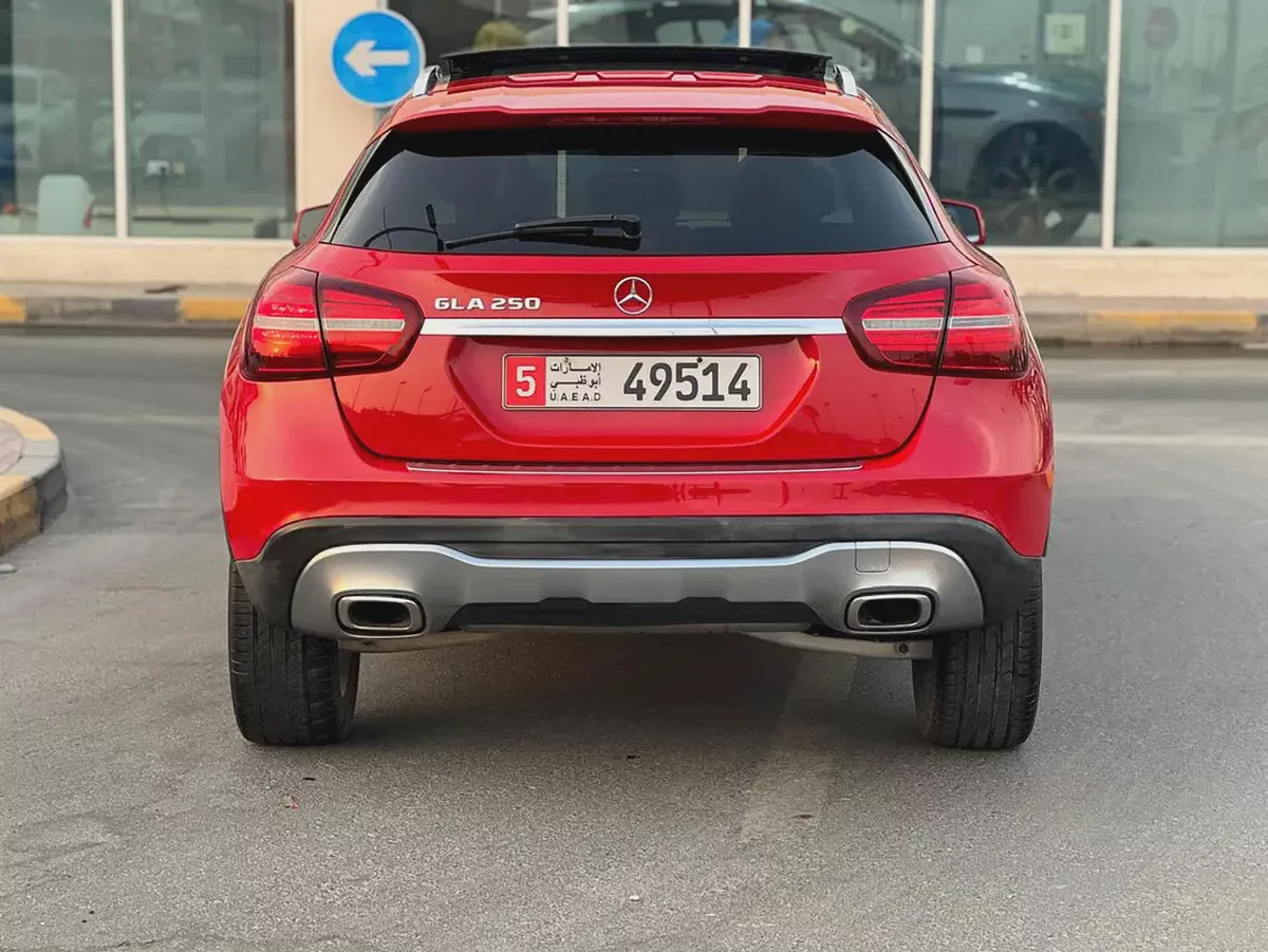 Mercedes-Benz GLA 250 2018 - American Specs-1-1
