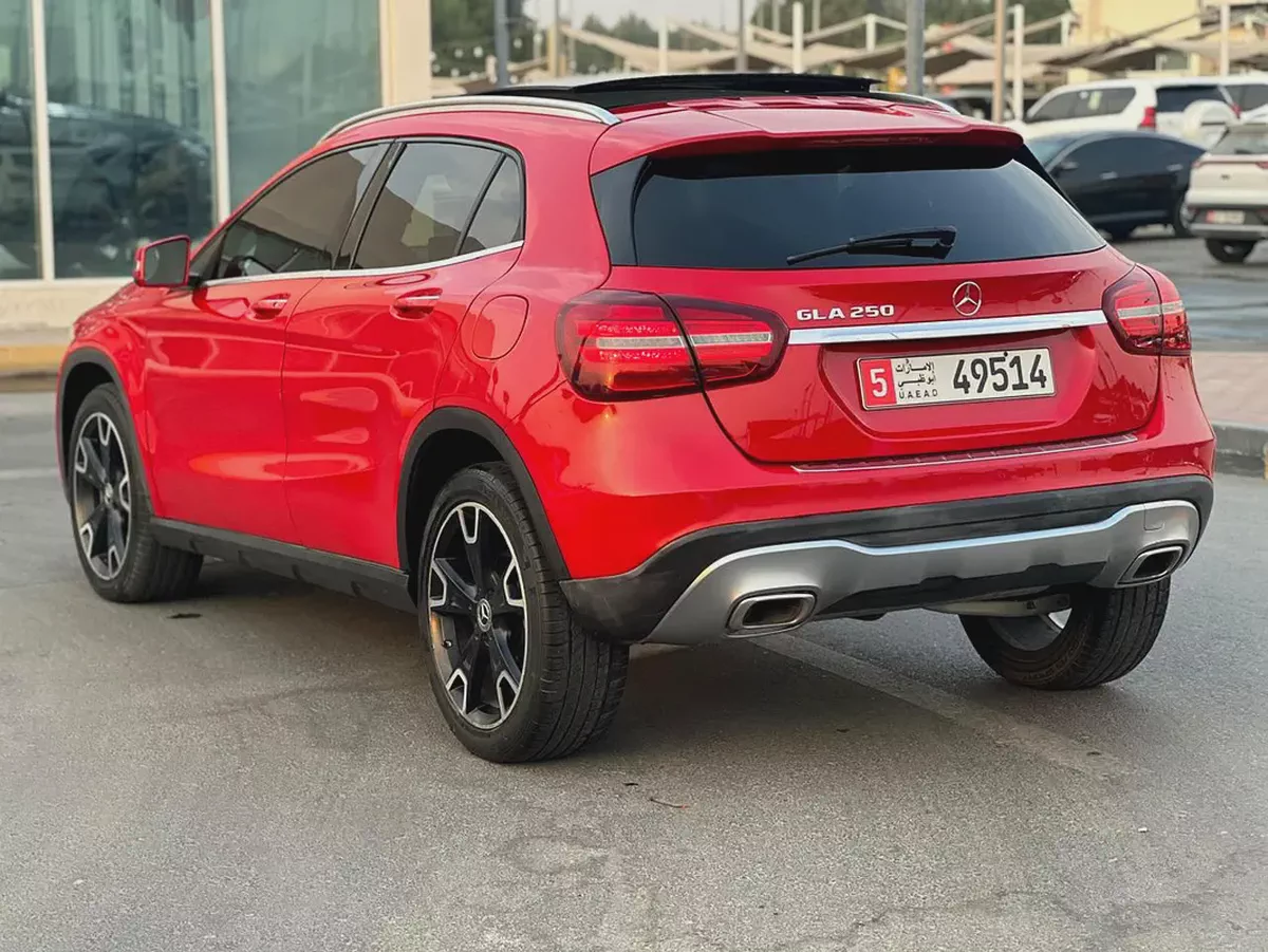 Mercedes-Benz GLA 250 2018 - American Specs-3-3