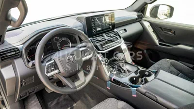 Toyota Land Cruiser GXR TOYOTA LAND CRUISER LC300 GXR 3.3D AT MY2025 – BLACK-10