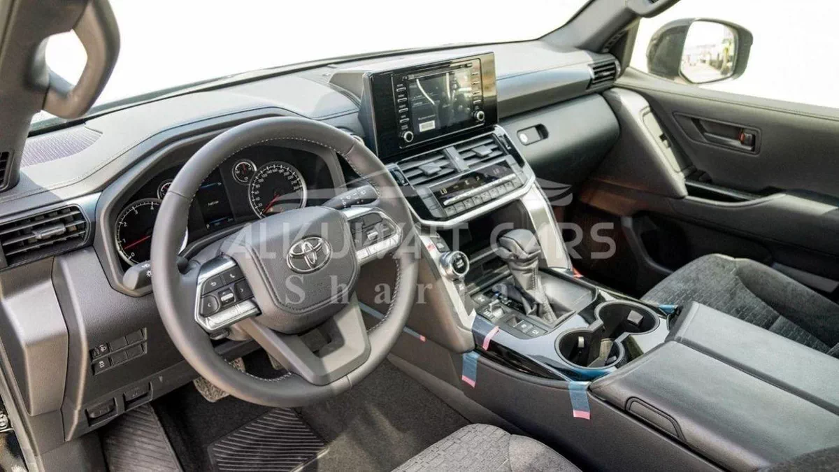 Toyota Land Cruiser GXR TOYOTA LAND CRUISER LC300 GXR 3.3D AT MY2025 – BLACK-10-0