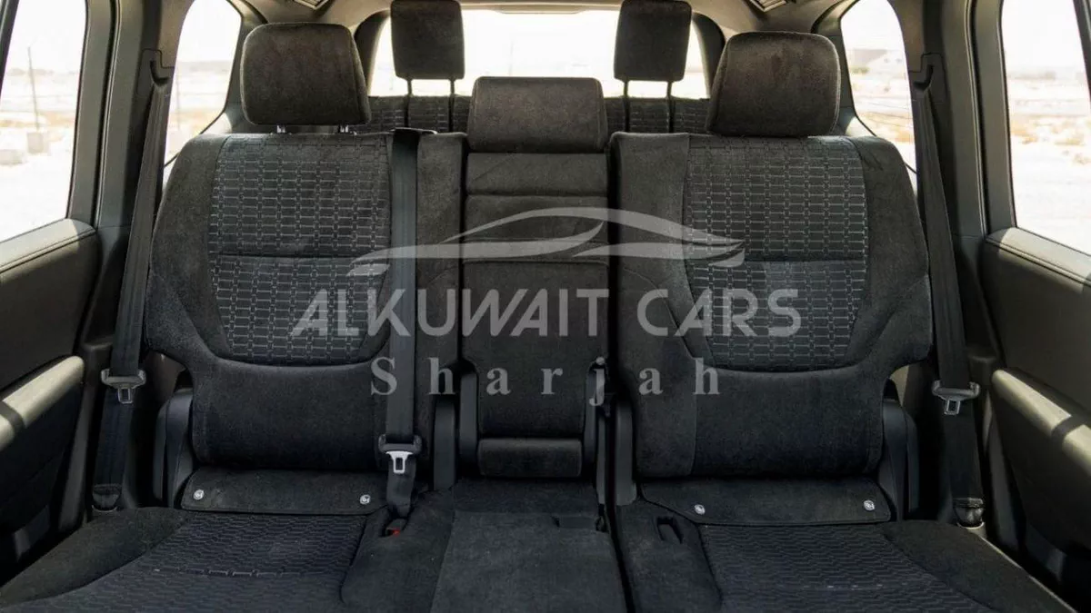 Toyota Land Cruiser GXR TOYOTA LAND CRUISER LC300 GXR 3.3D AT MY2025 – BLACK-15-0