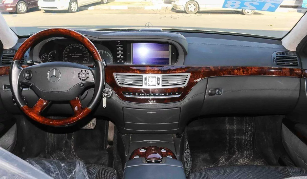 Mercedes Benz S600 LWB LARGE-4-0