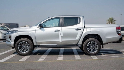 Mitsubishi L200 GLS Mitsubishi L200 Sportero 2.4L Diesel 4x4 2025-4