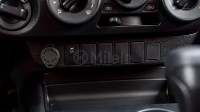 Toyota Hilux TOYOTA HILUX DC | 2-YEAR WARRANTY + SERVICE AVAILABLE | 0% DOWNPAYMENT (BANK)-10