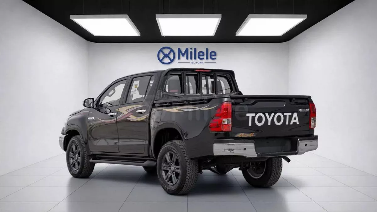 Toyota Hilux TOYOTA HILUX DC | 2-YEAR WARRANTY + SERVICE AVAILABLE | 0% DOWNPAYMENT (BANK)-3-3