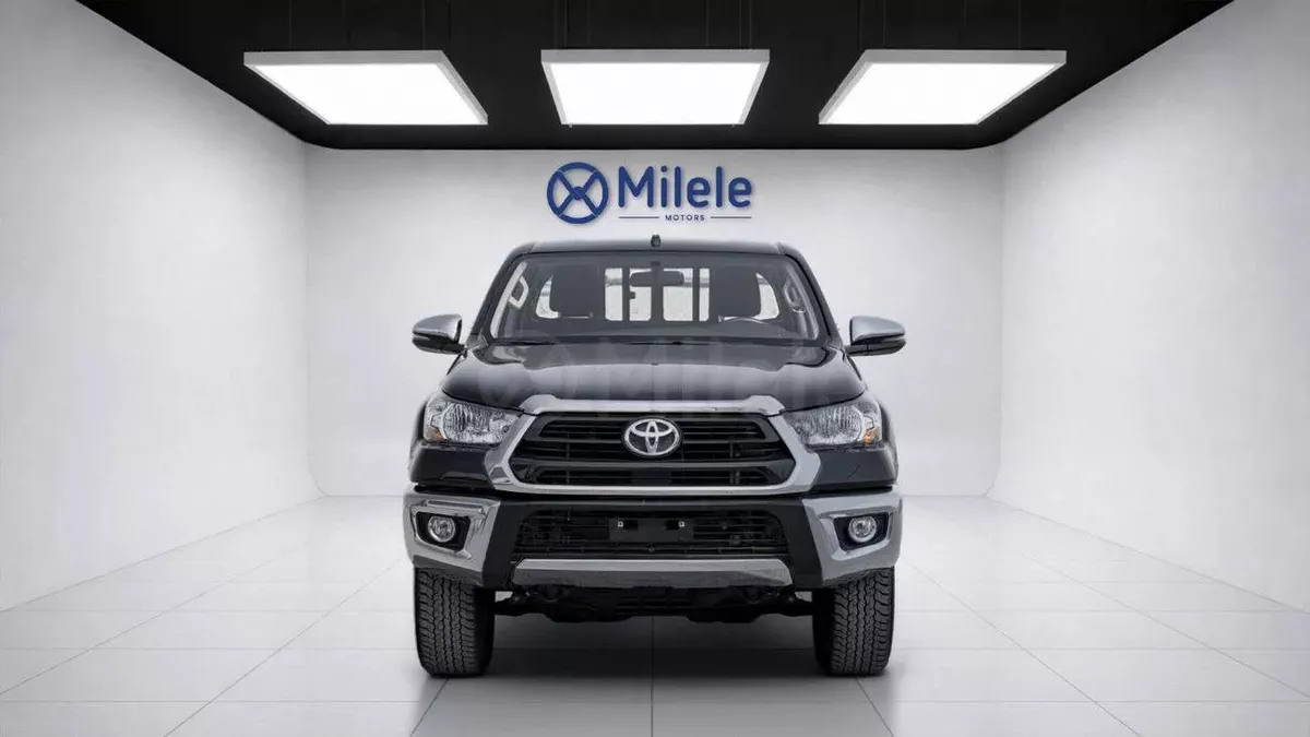 Toyota Hilux TOYOTA HILUX DC | 2-YEAR WARRANTY + SERVICE AVAILABLE | 0% DOWNPAYMENT (BANK)-4-4