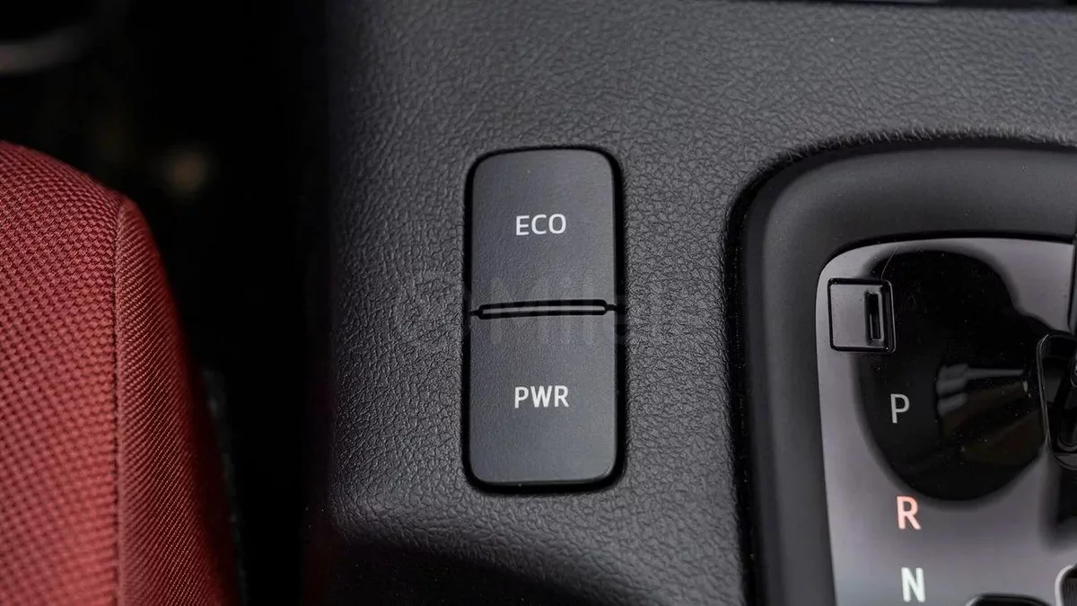 Toyota Hilux TOYOTA HILUX DC | 2-YEAR WARRANTY + SERVICE AVAILABLE | 0% DOWNPAYMENT (BANK)-6-6