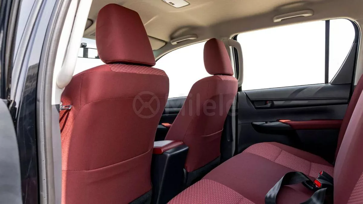 Toyota Hilux TOYOTA HILUX DC | 2-YEAR WARRANTY + SERVICE AVAILABLE | 0% DOWNPAYMENT (BANK)-7-7