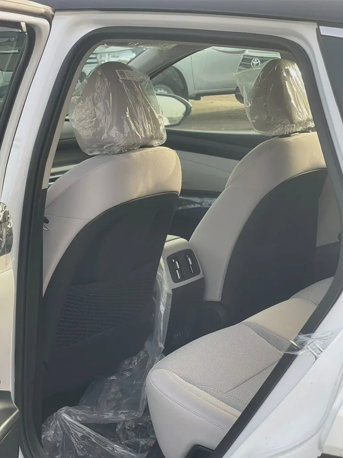 HYUNDAI TUCSON 2.0L MODEL 2026-11-11